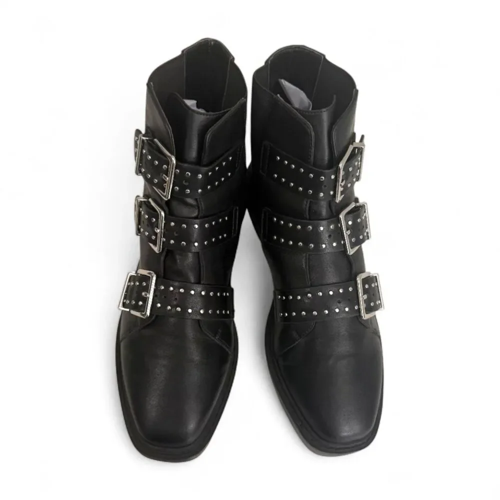 URBAN OUTFITTERS Zoe Studded triple black strappy boots, EUC! Size 9